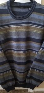 Men's Van Heusen sweater size large